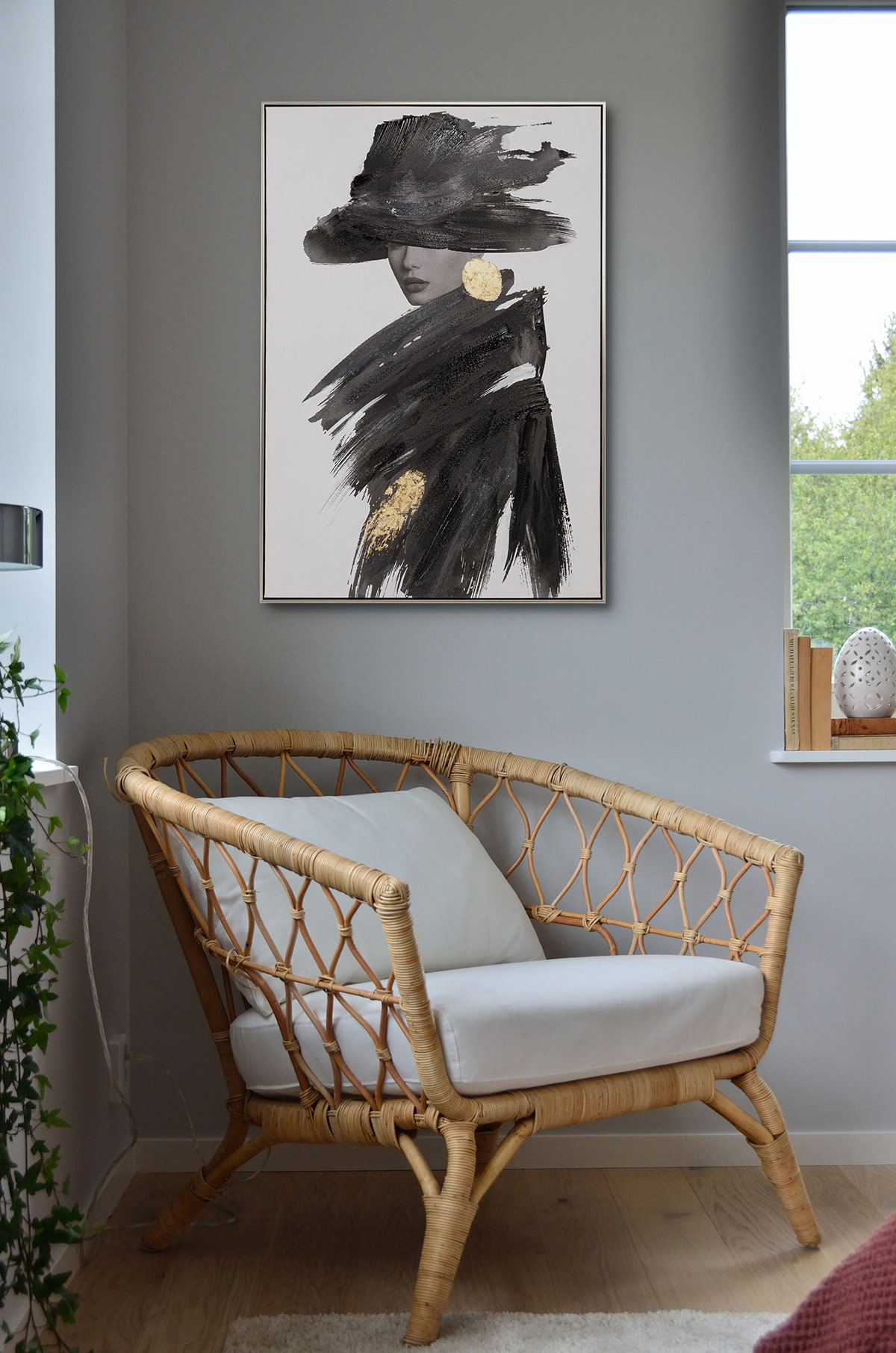 Alternative view of GDECO - CUADRO AL ÓLEO CHICA EN BLANCO Y NEGRO Y ORO 80*120CM