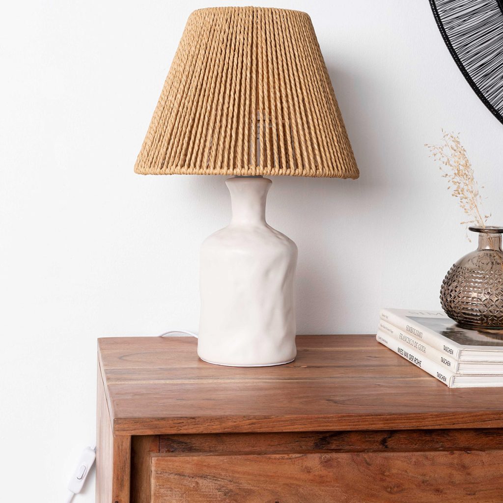 Alternative view of GDECO - LÁMPARA DE SOBREMESA DE HILO DE PAPEL Y CERÁMICA 25*25*39 CM