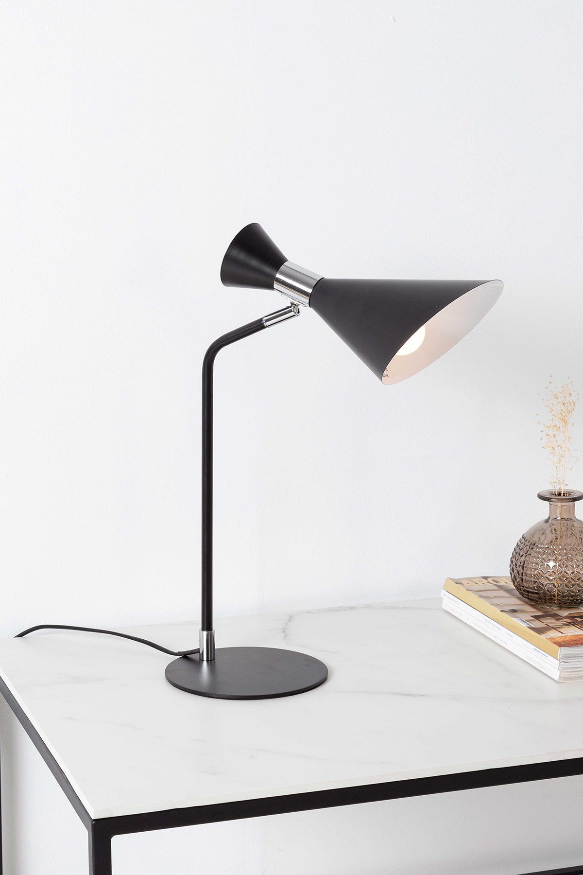 GDECO - LAMPARA DE SOBREMESA DE METAL NEGRO. 30*16*45 CM - Imagen 4