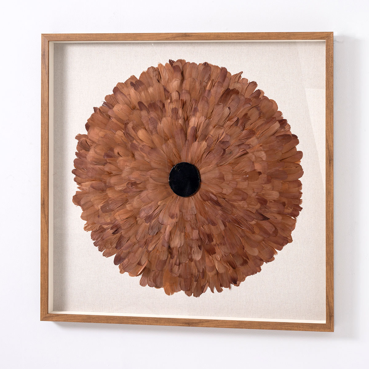 GDECO - CUADRO VITRINA 100*100 CM, MARCO ROBLE Y PLUMAS CORAL CON PIEDRA CRISTAL - Imagen 3