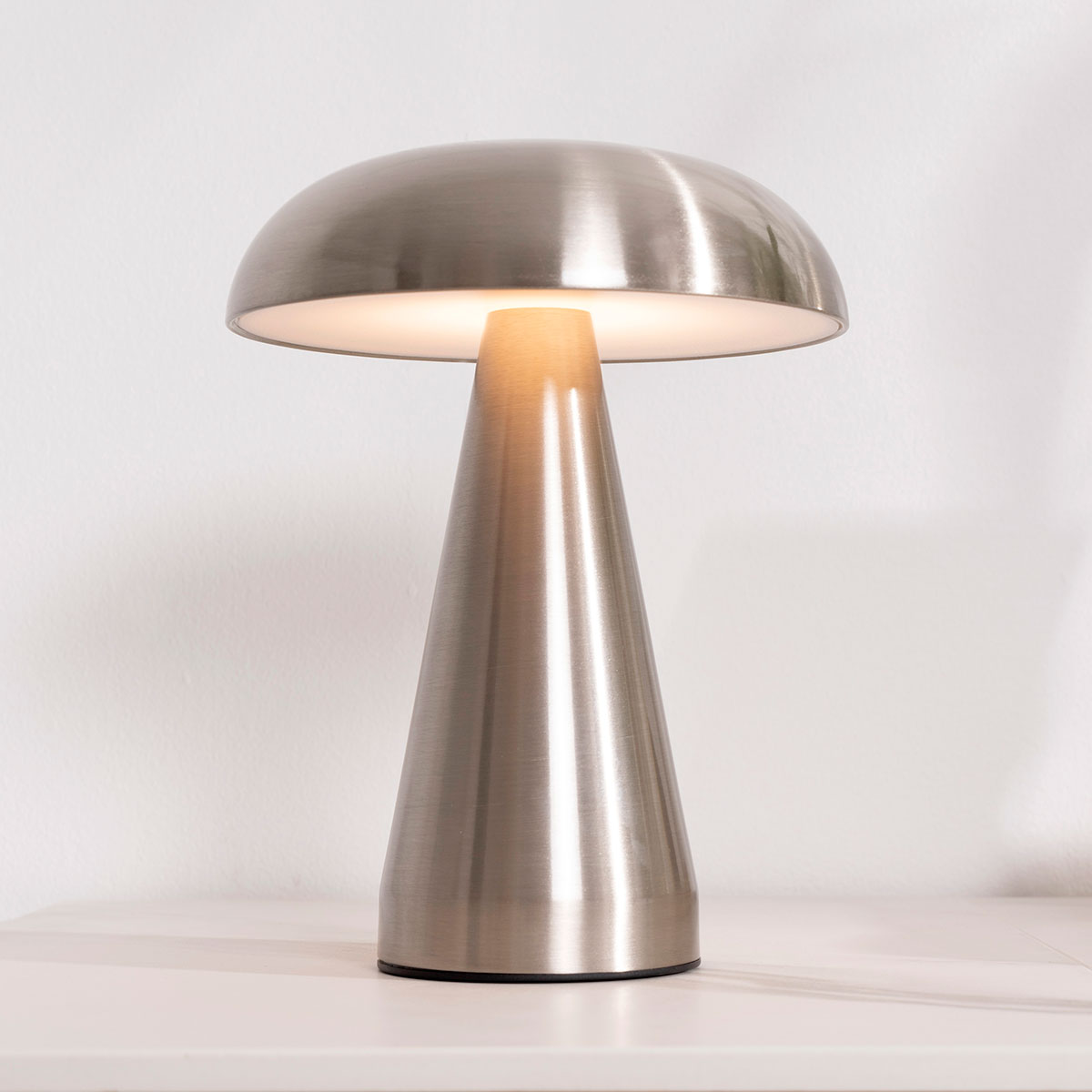 Alternative view of GDECO - LÁMPARA PORTATIL METAL PLATA, RECARGABLE CON CABLE USB. 21*19 CM (4 POSICIONES LUZ)