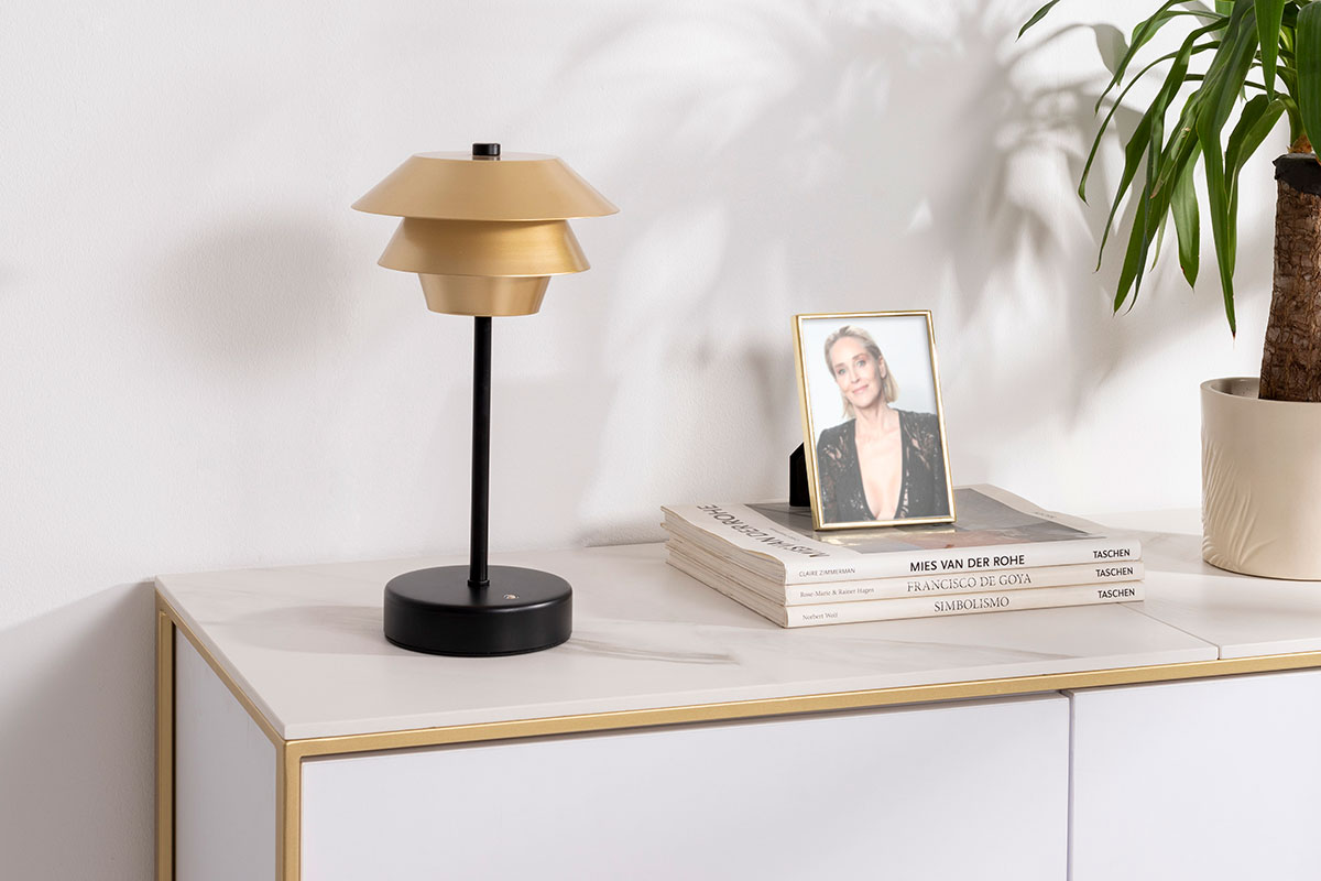 GDECO - LÁMPARA PORTATIL POUL DORADO Y NEGRO. 31*17 CM - Imagen 4