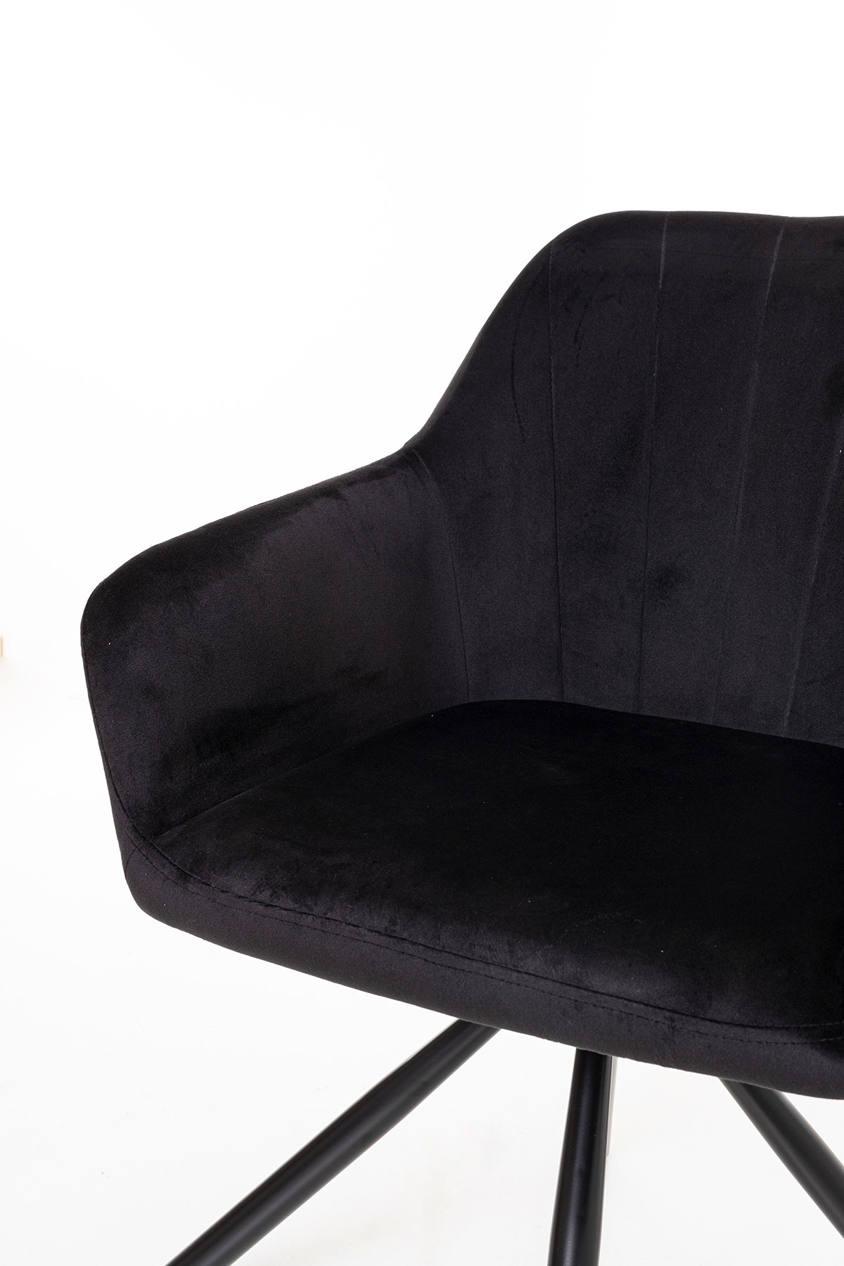 GDECO - SILLA CLAIRE GIRATORIA 360º. TAPIZADO TERCIOPELO NEGRO, PATAS METAL NEGRO