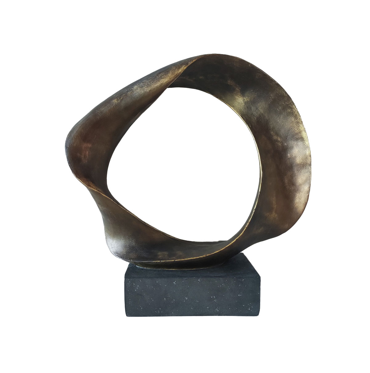 GDECO - Escultura polyresina cinta circular oro viejo y base negro. 56x57x15cm
