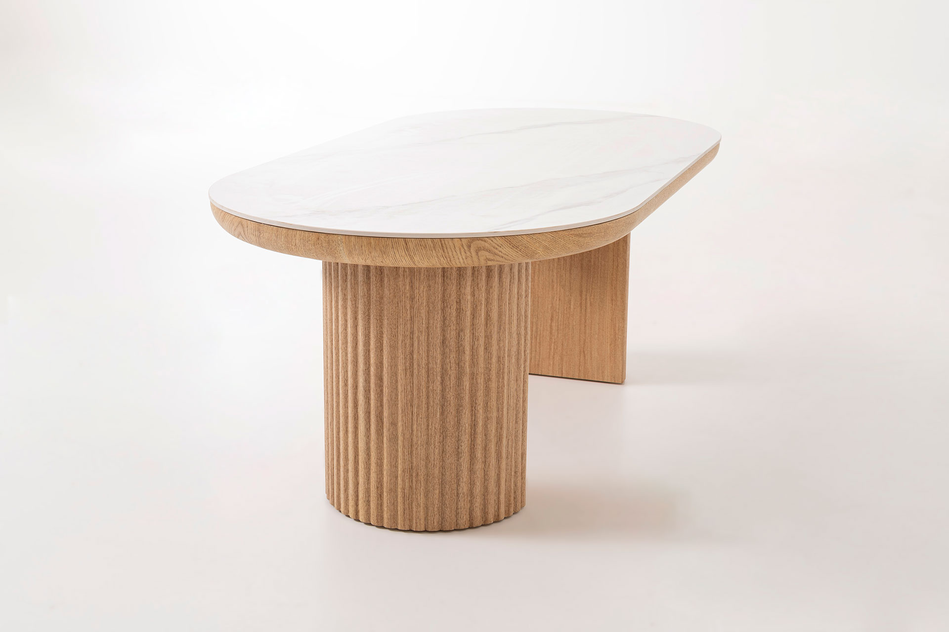 Alternative view of GDECO - MESA CENTRO SOFA 120*45*60 CM. TAPA PORCELANICO BLANCO, PIE CHAPA ROBLE CON PALILLERIA