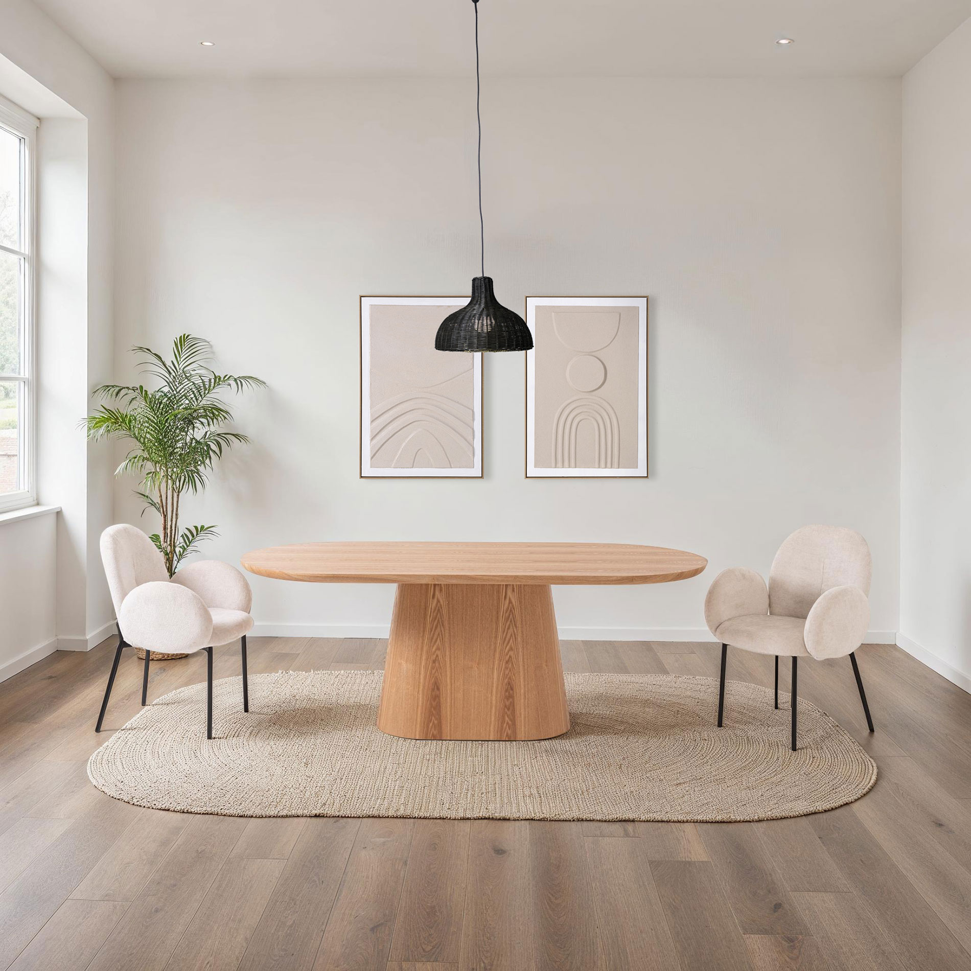 Alternative view of GDECO - SILLA MARGOT, TAPIZADO BLANCO HUESO, PATAS METAL NEGRO