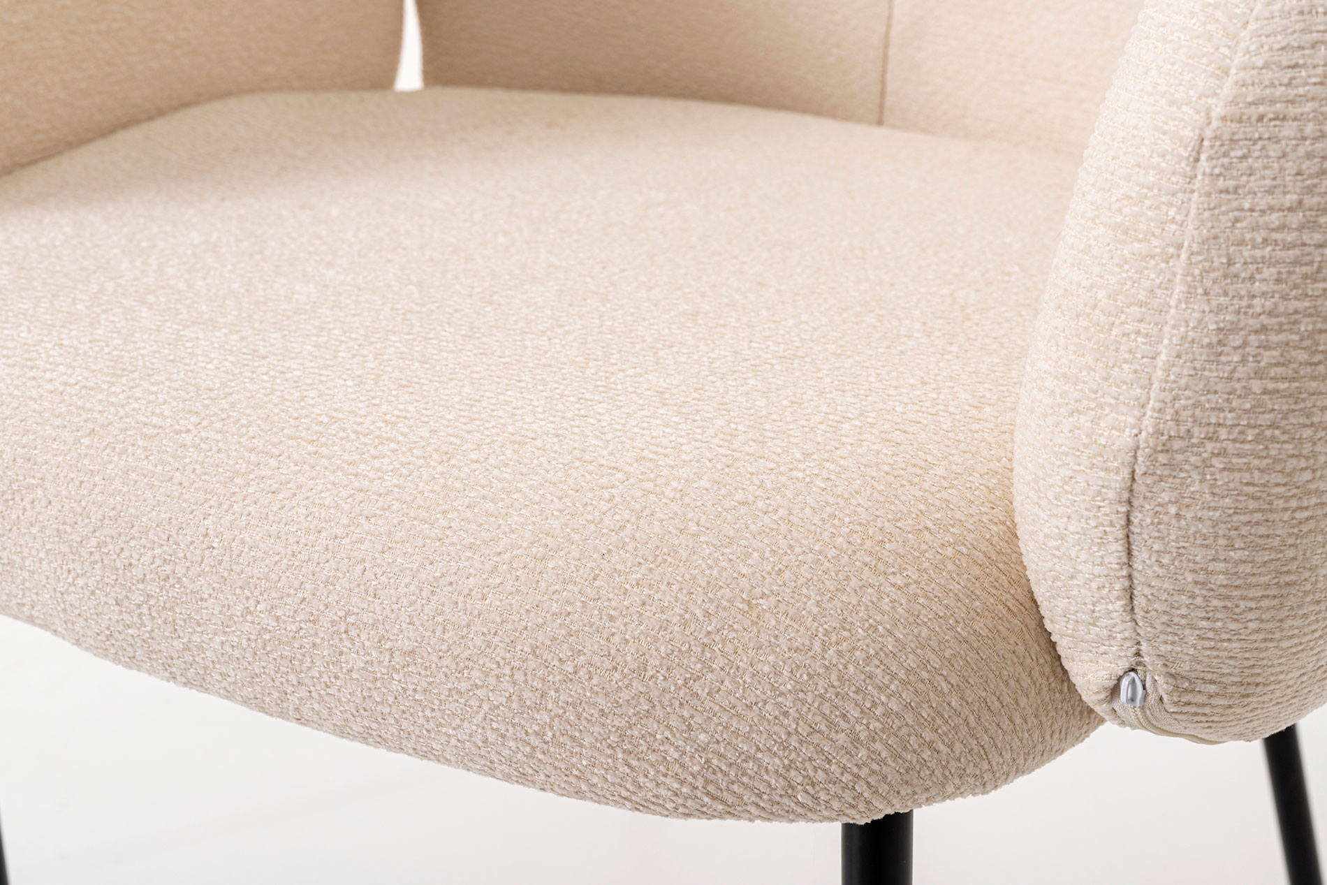 Alternative view of GDECO - SILLA MARGOT, TAPIZADO BEIGE, PATAS METAL NEGRO