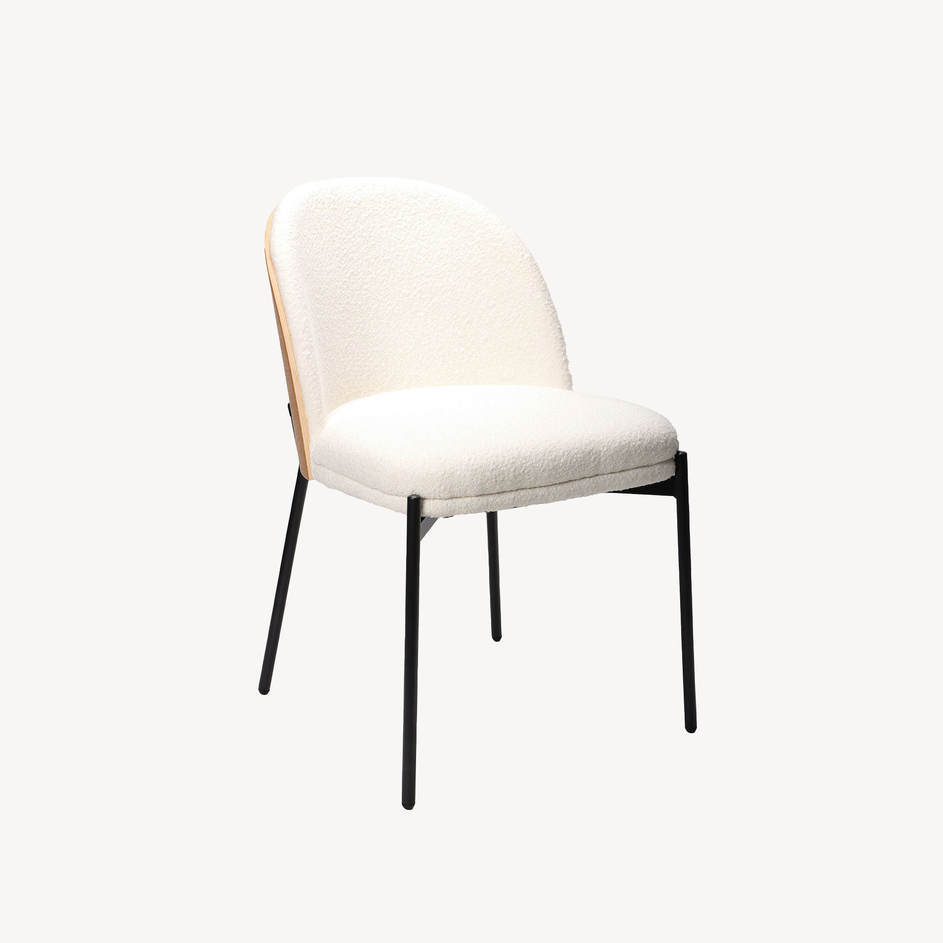 GDECO - SILLA INGRID 80*51*59 CM, ASIENTO CHAPA ROBLE CURVADO, TAPIZADO BOUCLE BLANCO Y PATAS METALICAS EN NEGRO, TEJIDO AQUACLEAN