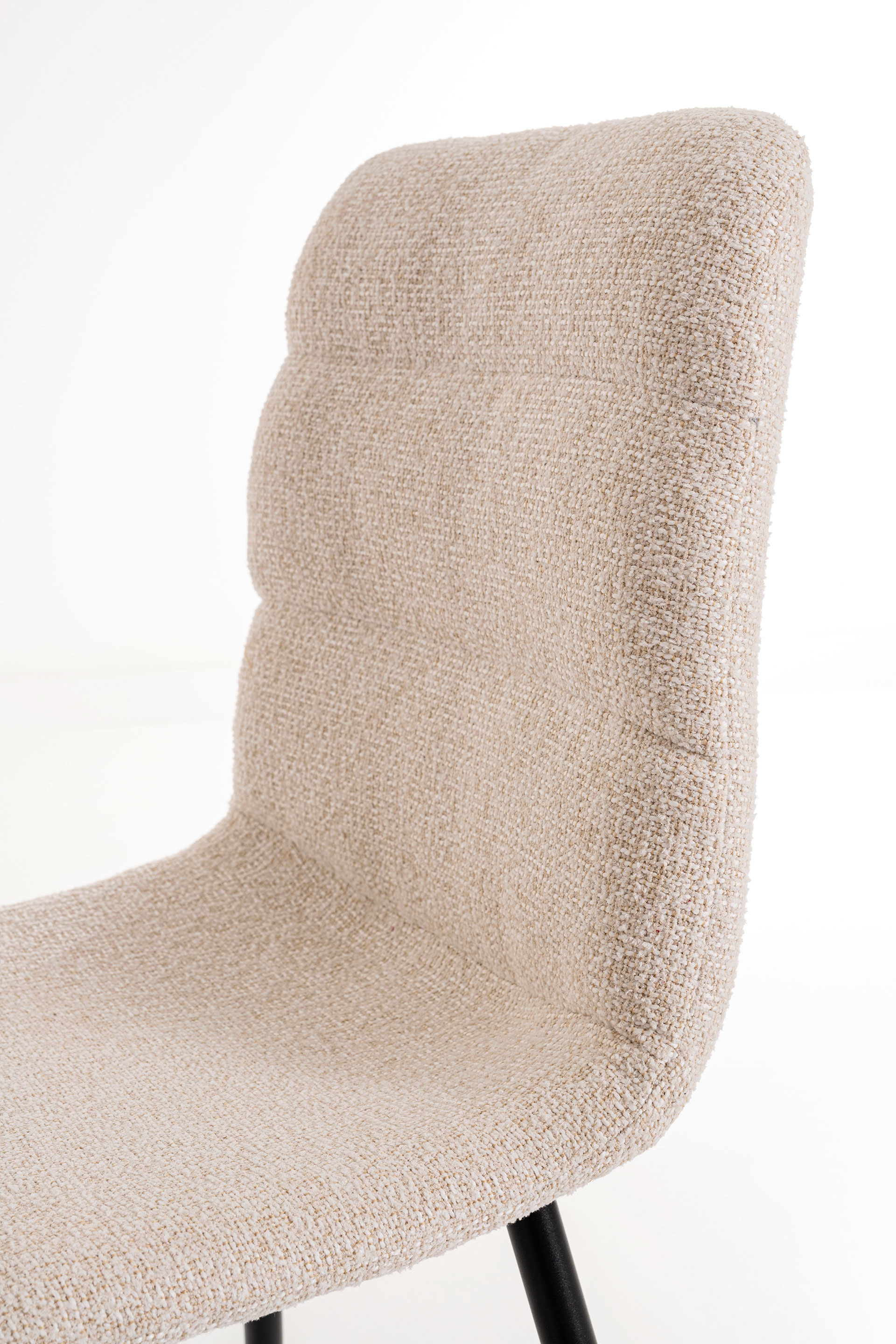 GDECO - SILLA EMMA. 90*44*55 CM, TAPIZADO ANTIMANCHAS IGNIFUGO COLOR BEIGE CLARO. PATAS METAL NEGRO PINTURA EPOXI - Imagen 3