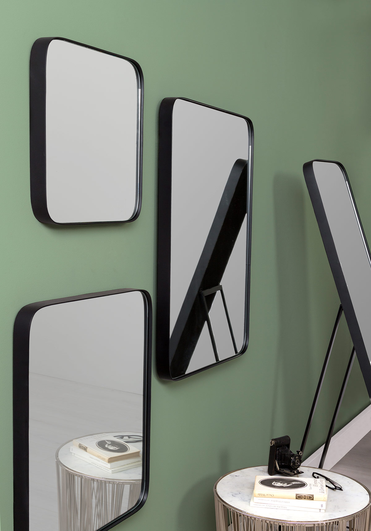 GDECO - ESPEJO CANTO REDONDO NEGRO 60x80cm - Imagen 4