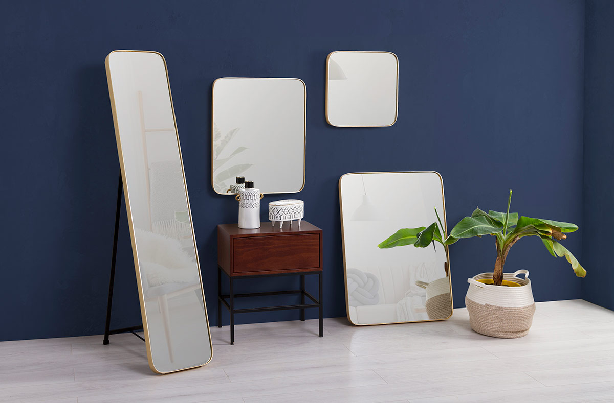 GDECO - ESPEJO CANTO REDONDO DORADO 60x80cm - Imagen 3