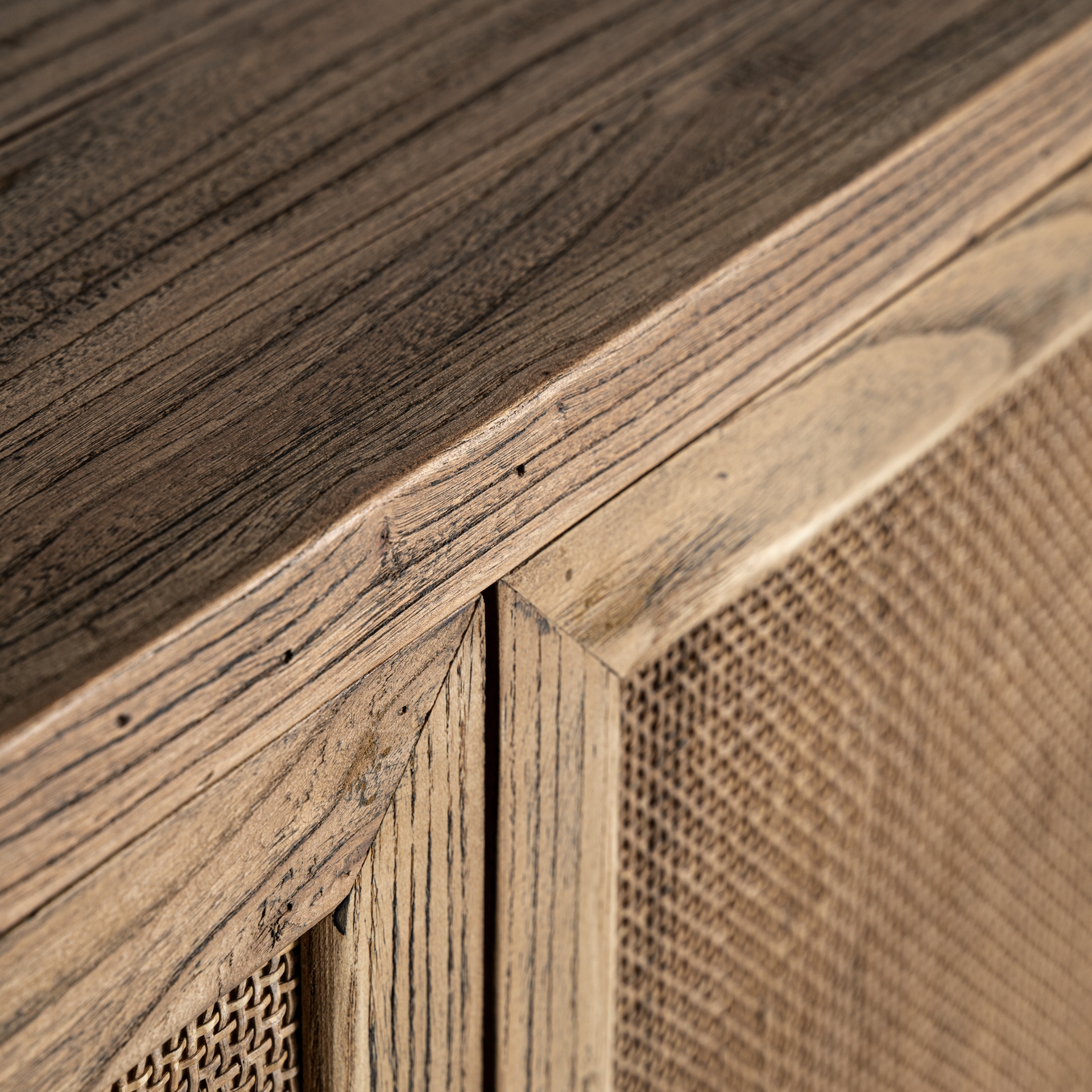 Alternative view of VICAL - APARADOR BYREMO