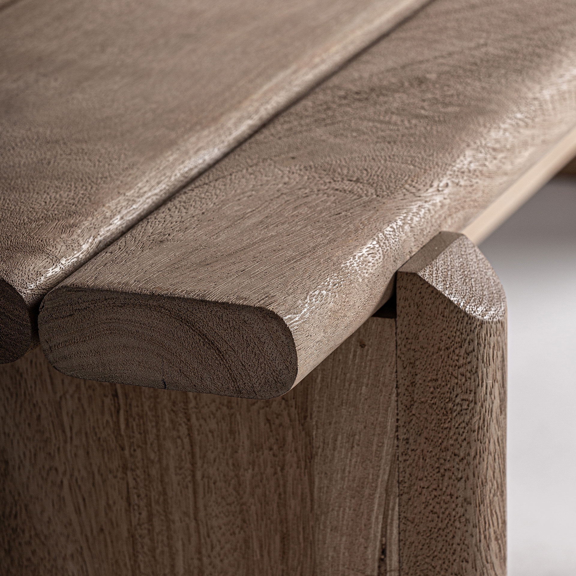 Alternative view of VICAL - BANCO JACQUARD