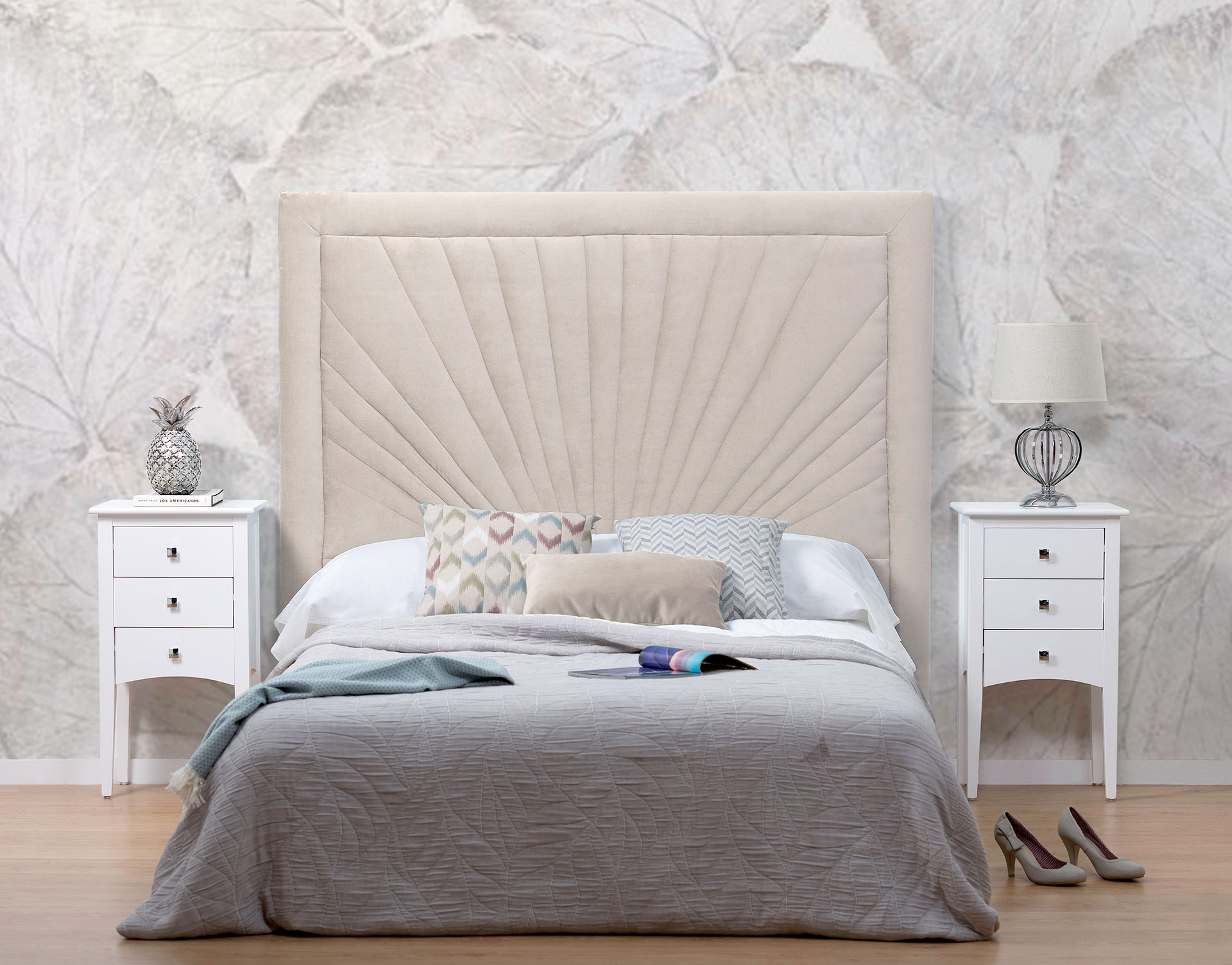 GDECO - CABECERO ABANICO, TERCIOPELO CREMA. PARA CAMA 135-140 CM. ALTURA 120 CM