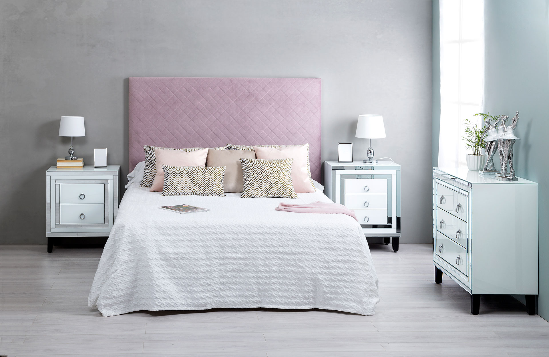 GDECO - PARA CAMA 150 CM.CABECERO ROMBOS. TELA TERCIOPELO MALVA. ALTURA 120 cm