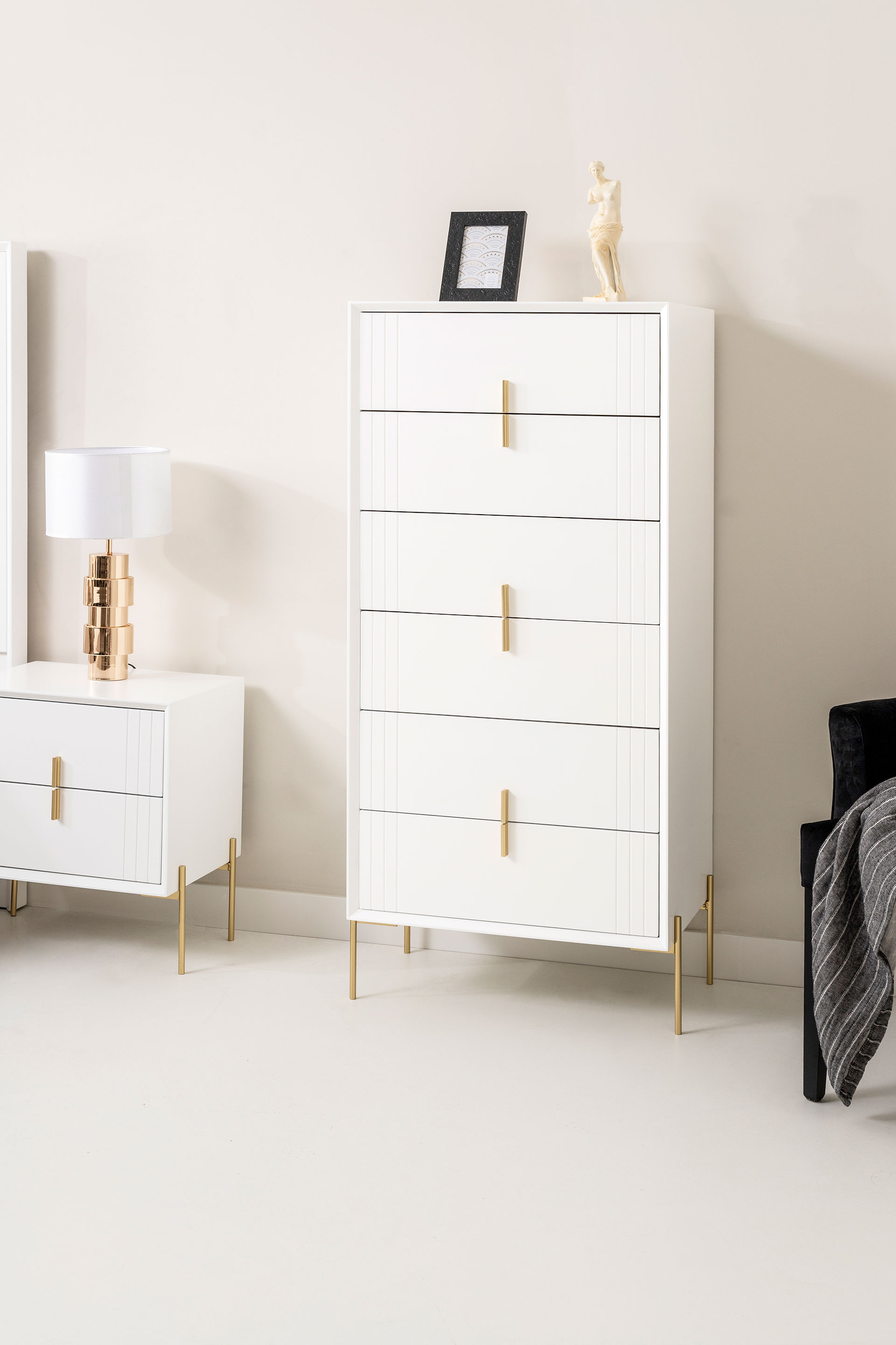 Alternative view of GDECO - SINFONIER MILAN LACADO 6 CAJONES. GUIA FRENO 137*60*40 CM