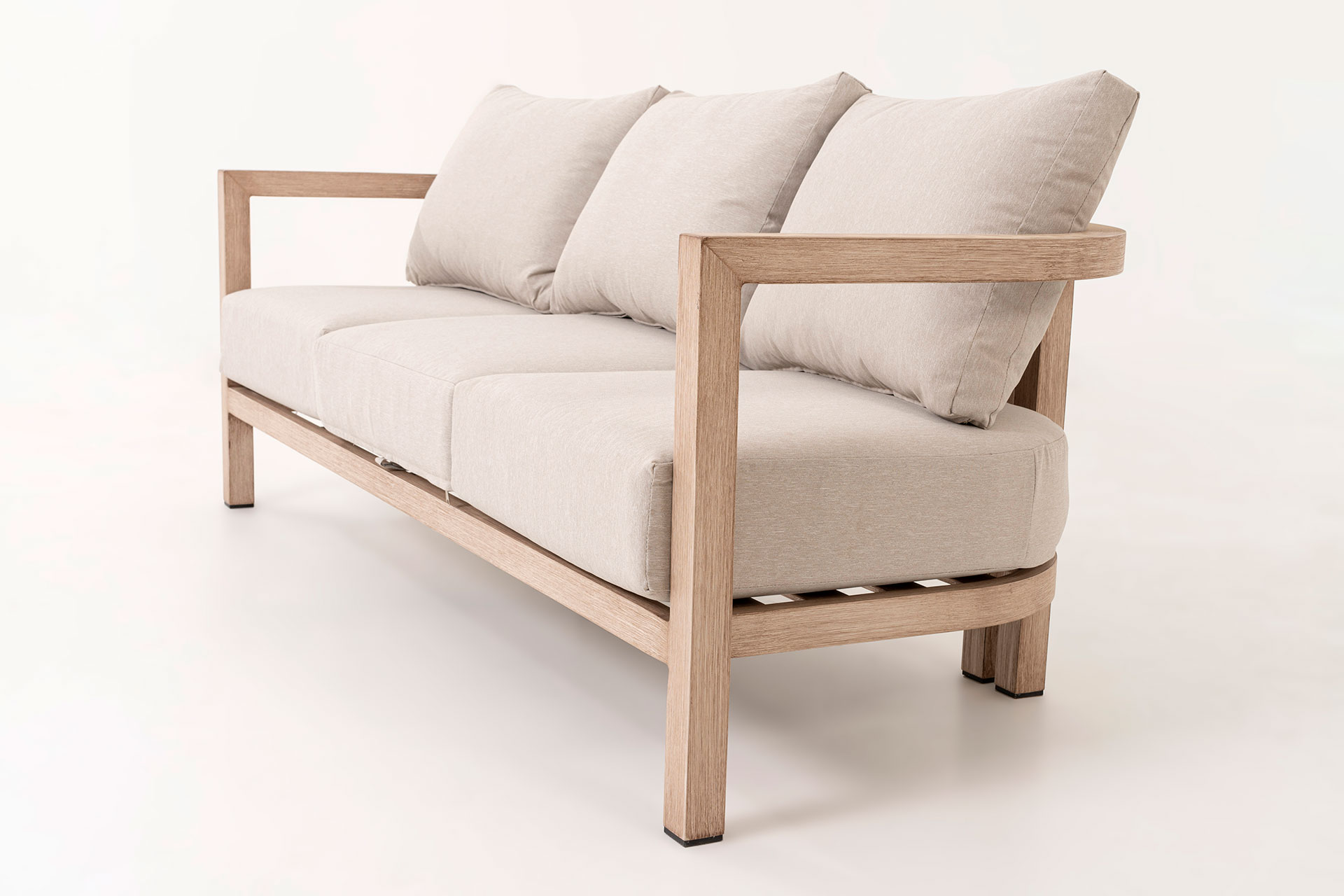 GDECO - Set sofás exterior y mesa de centro Ava, 5 personas. Aluminio efecto metal y tejido beige