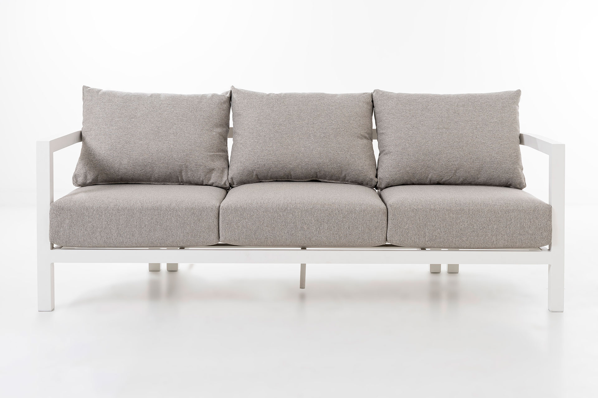 Alternative view of GDECO - Set sofás exterior y mesa de centro Ava, 5 personas. Aluminio blanco y tejido beige