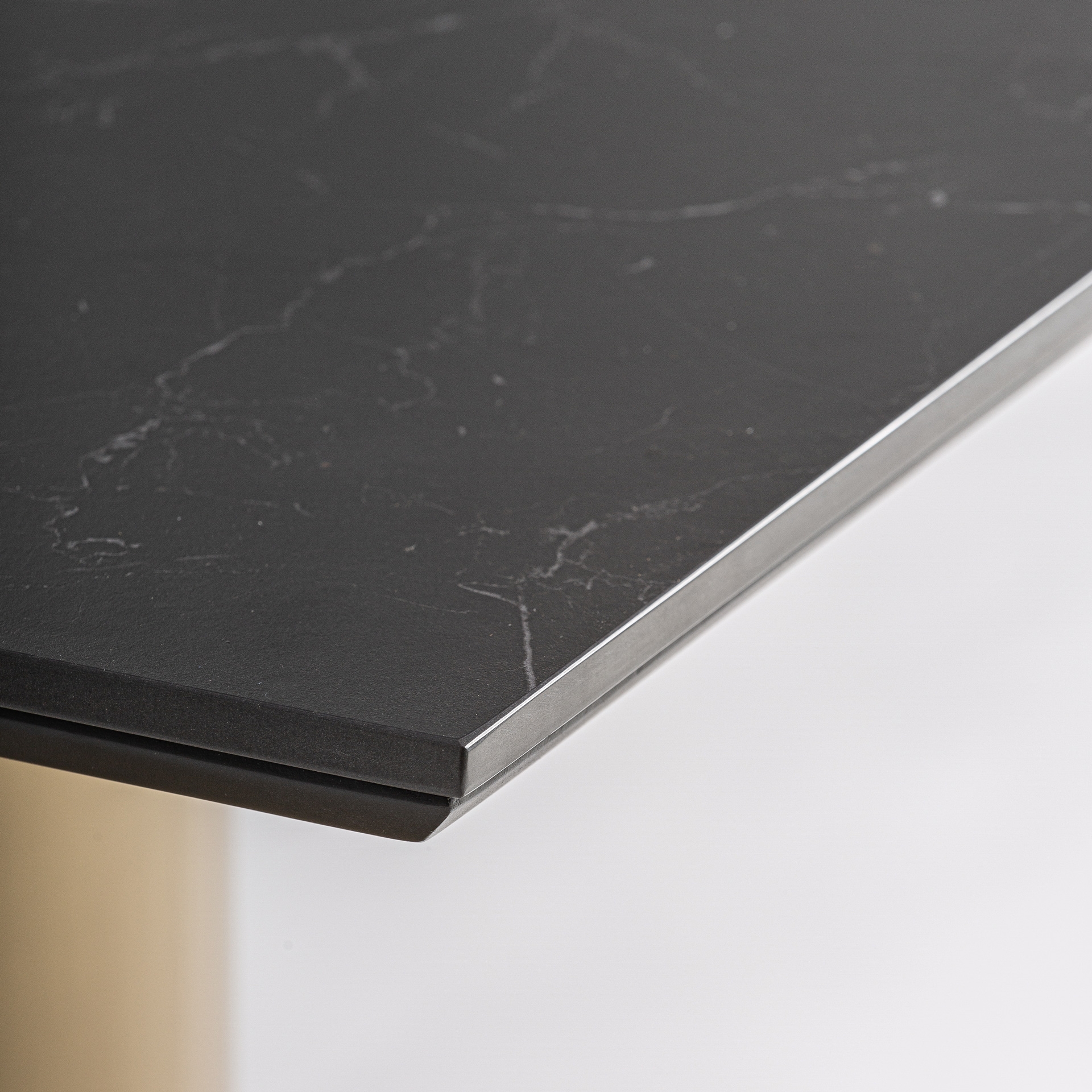 Alternative view of VICAL - MESA BAR TASQUE