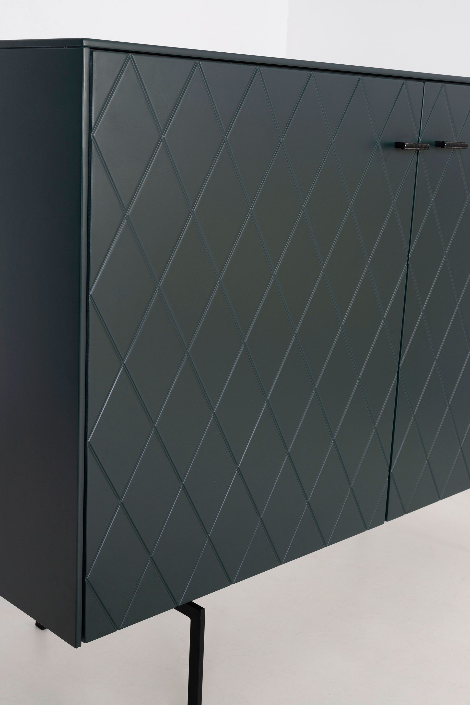 GDECO - CONSOLA 2 PUERTAS. COLECCIÓN DIAMOND. LACADA VERDE OSCURO, ZOCALO NEGRO GRAFITO. VISAGRA CON FRENO. - Imagen 7