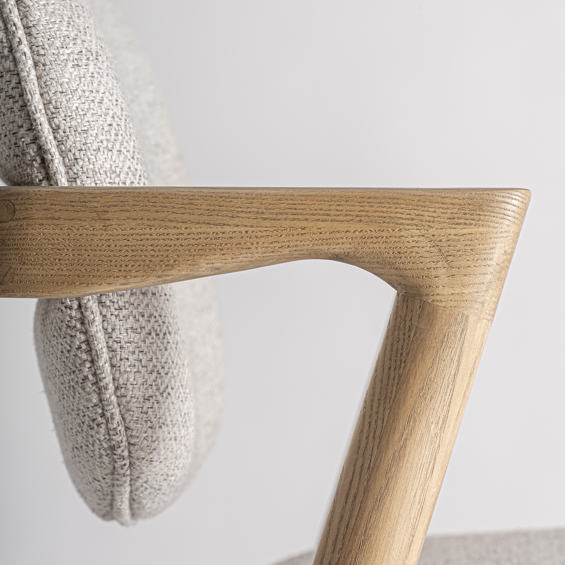 Alternative view of VICAL - TABURETE NAMUR