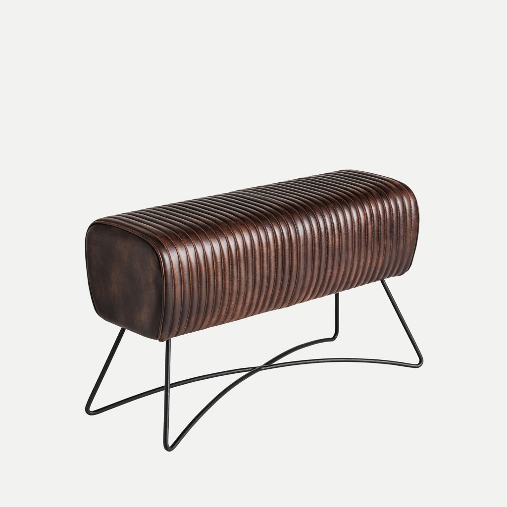 TABURETES / REPOSAPIÉS