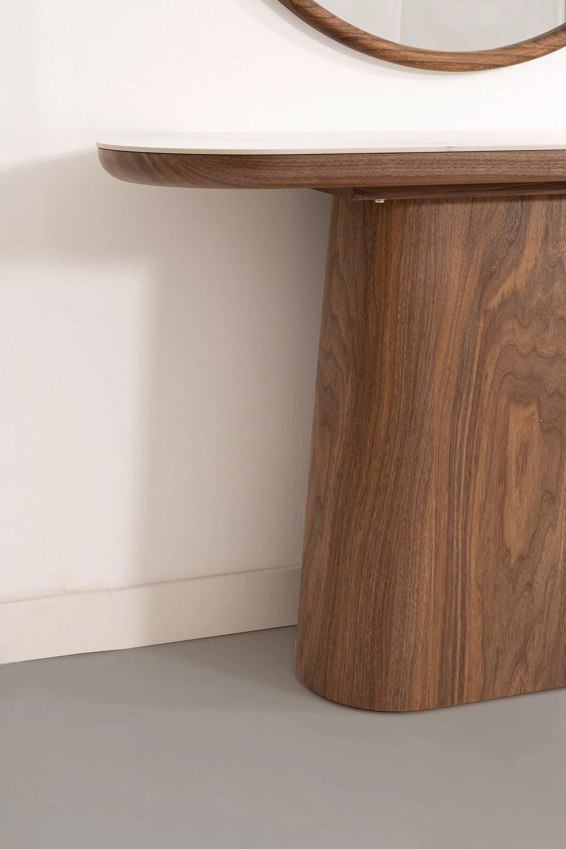 GDECO - CONSOLA 120*80*40 CM. TAPA PORCELANICO BLANCO, PIE CHAPA MADERA NOGAL - Imagen 3