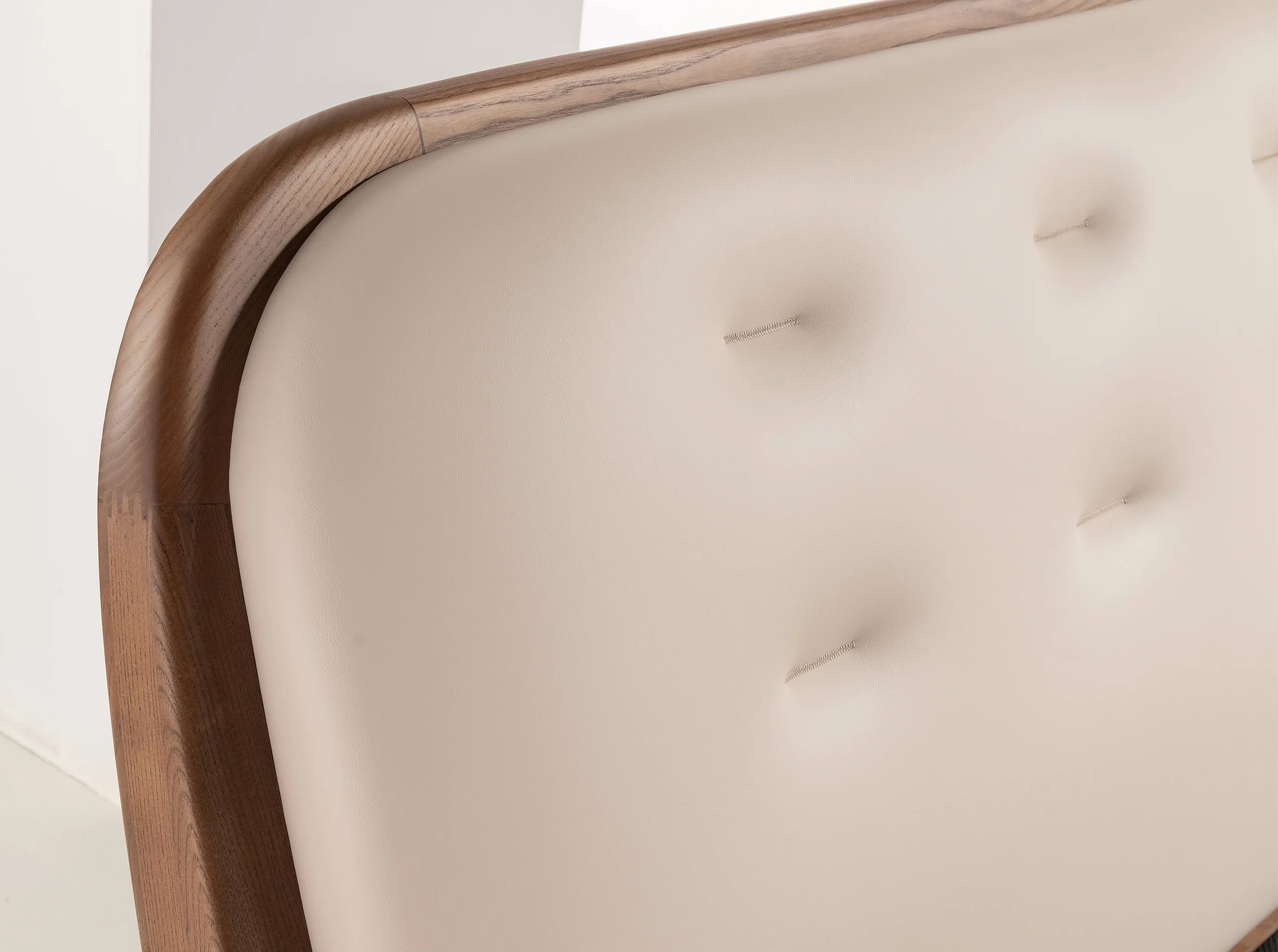 Cama de Diseño Italiano Modelo 7236 - Imagen 2