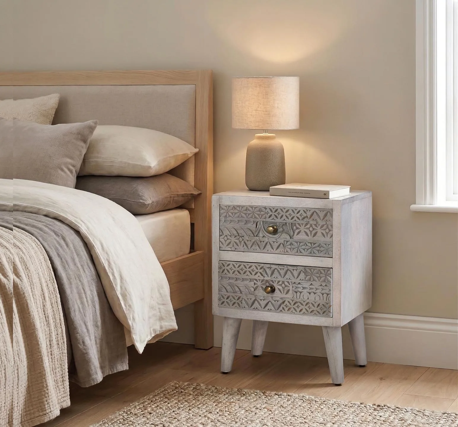 Mesita de Madera de Mango Modelo 2290