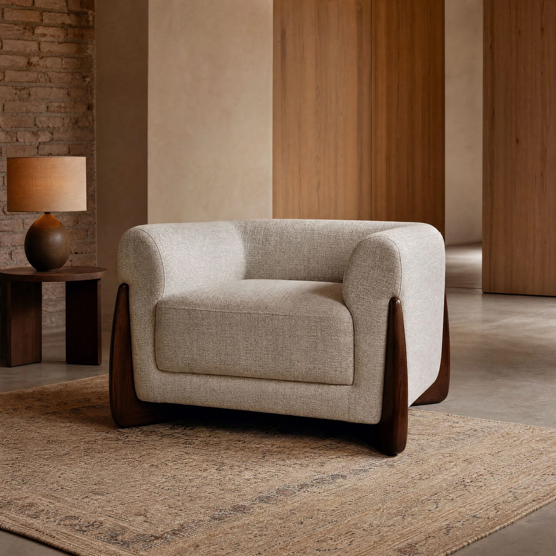 GDECO - Butaca Marina, Pata Madera Nogal y Tapizado Beige 78*89*61 cm